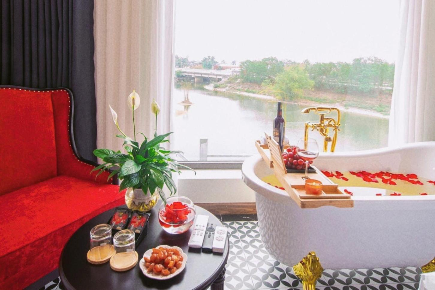 Lake Hotel Soc Son 하노이 외부 사진